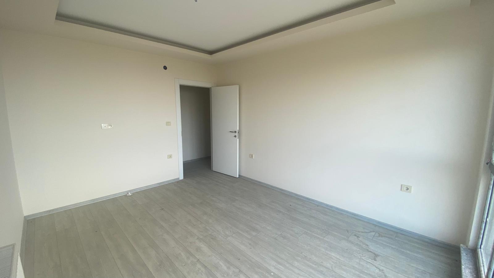 YALINCAK MAHALLESİNDE DENİZ MANZARLI 3+1 SIFIR KİRALIK DAİRE